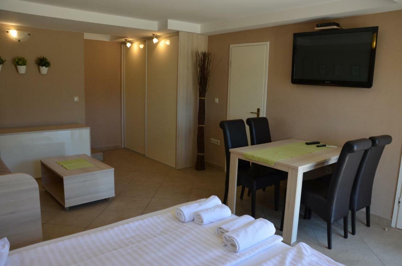 Apartments Mango II Baška Buitenkant foto